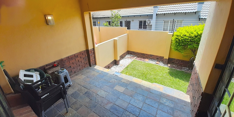 2 Bedroom Property for Sale in North Riding Gauteng