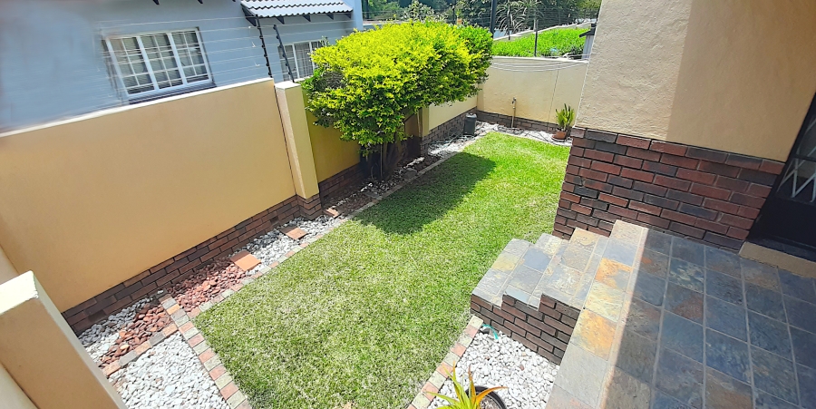2 Bedroom Property for Sale in North Riding Gauteng