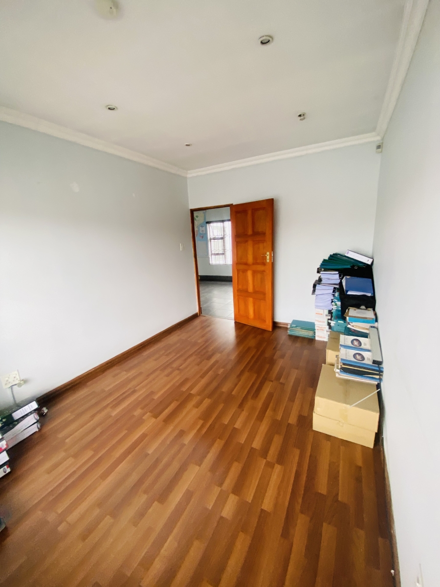 Commercial Property for Sale in New Redruth Gauteng