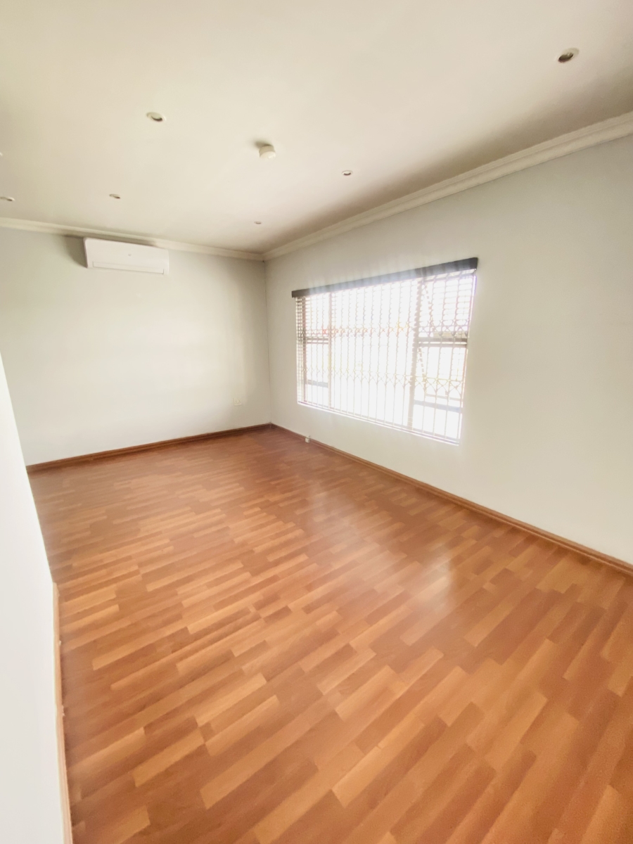 Commercial Property for Sale in New Redruth Gauteng