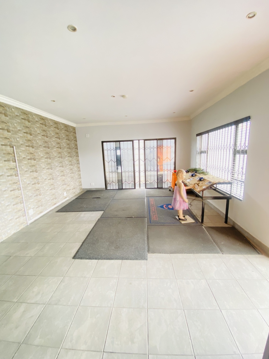 Commercial Property for Sale in New Redruth Gauteng