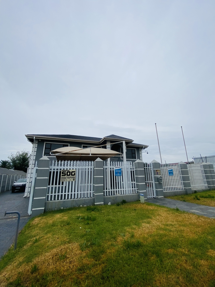 Commercial Property for Sale in New Redruth Gauteng