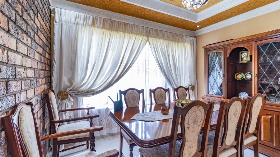 3 Bedroom Property for Sale in Dawn Park Gauteng