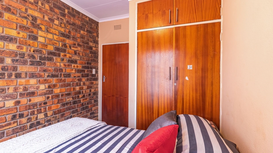 3 Bedroom Property for Sale in Dawn Park Gauteng