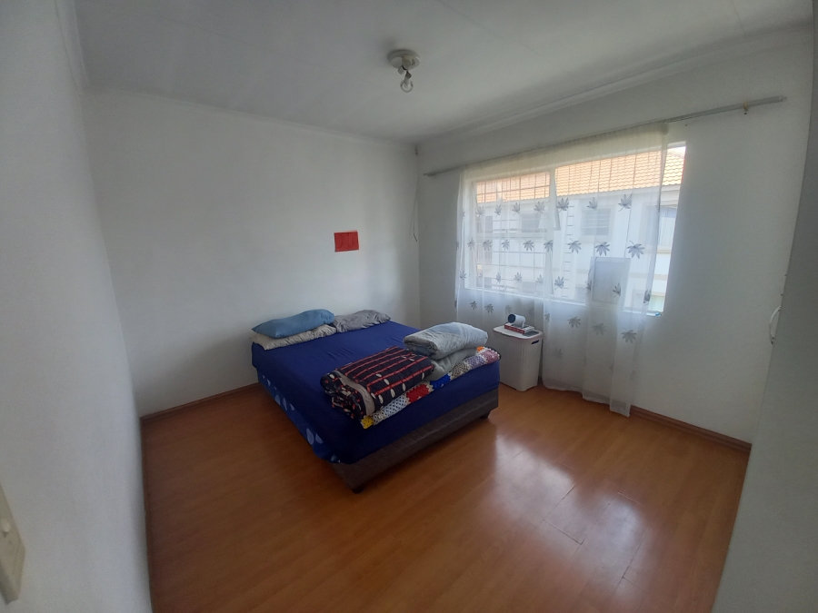 2 Bedroom Property for Sale in Bardene Gauteng