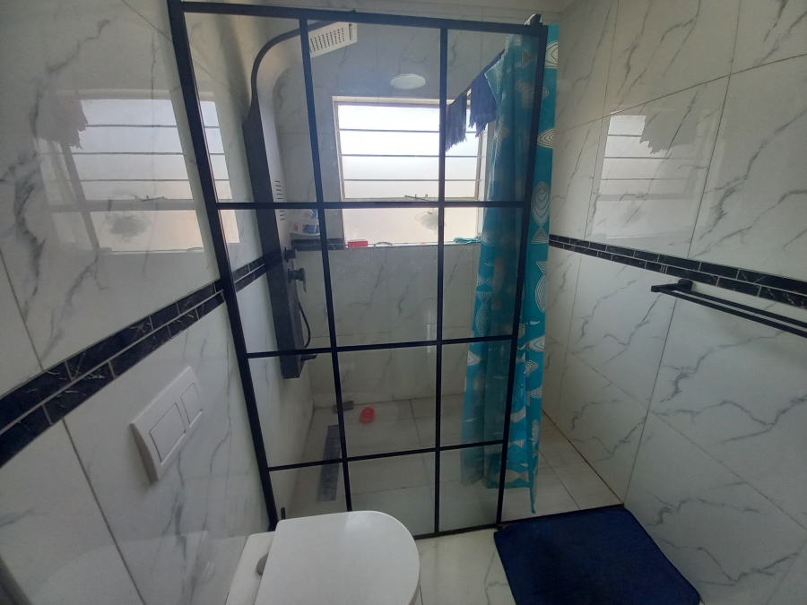 2 Bedroom Property for Sale in Bardene Gauteng