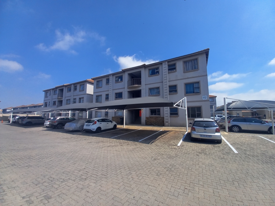2 Bedroom Property for Sale in Bardene Gauteng