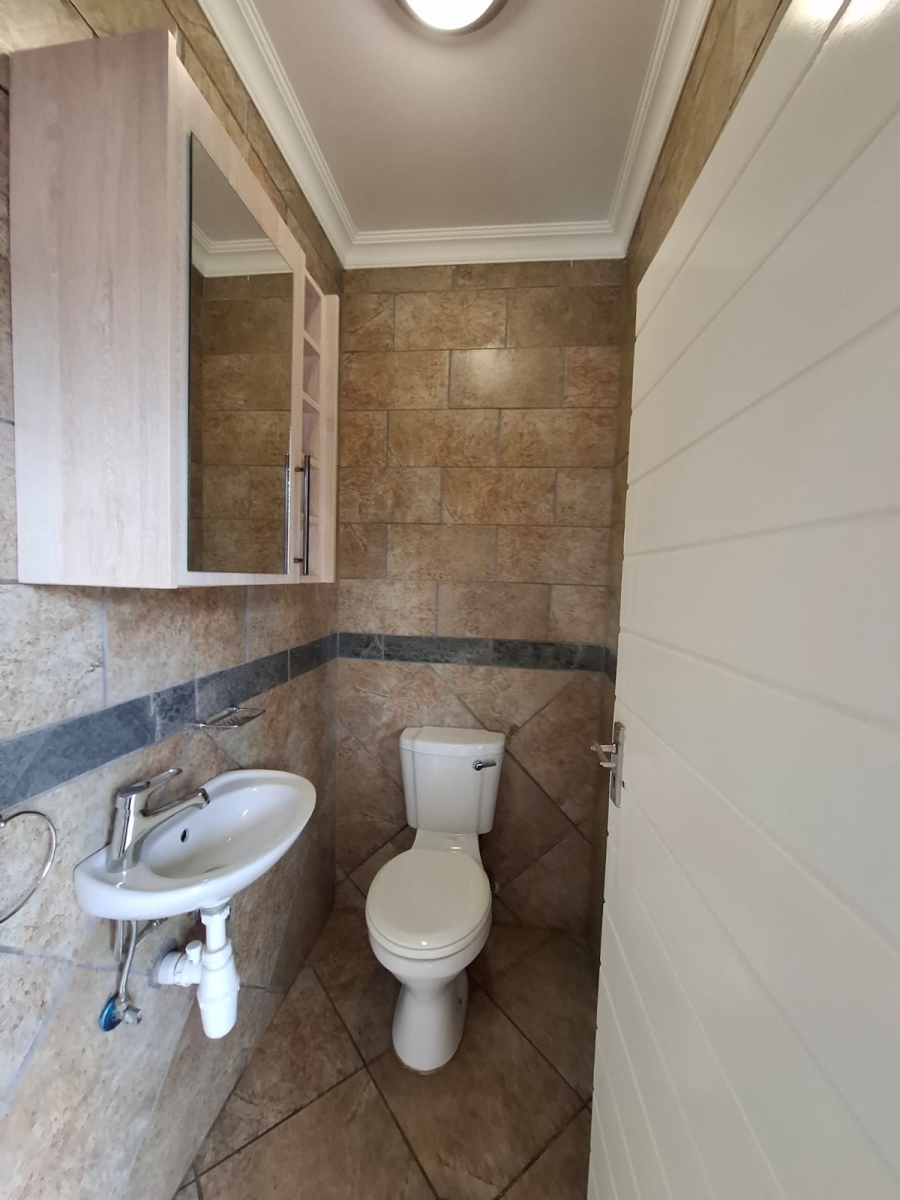 2 Bedroom Property for Sale in Brentwood Park Gauteng