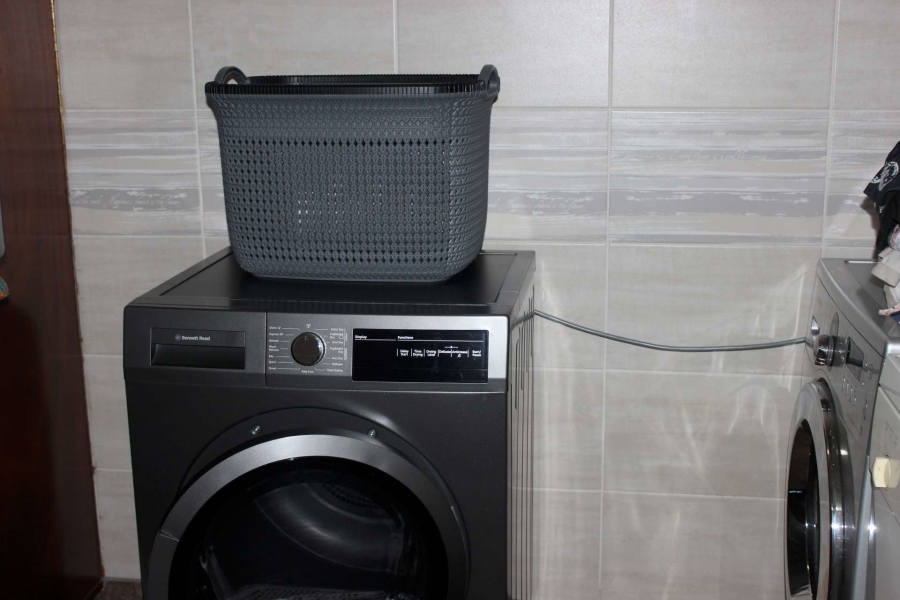 5 Bedroom Property for Sale in Pretoria Gardens Gauteng