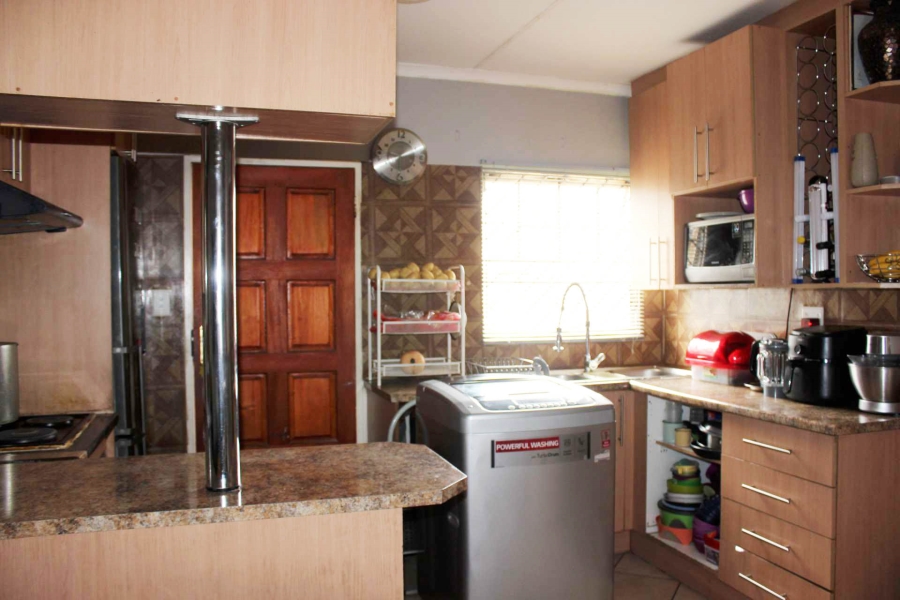 3 Bedroom Property for Sale in Kirkney Gauteng