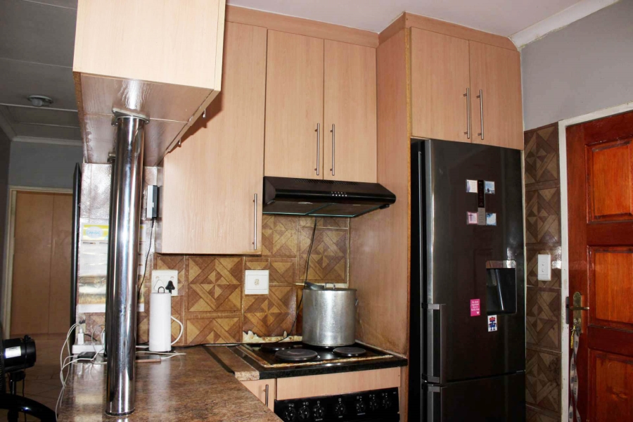 3 Bedroom Property for Sale in Kirkney Gauteng