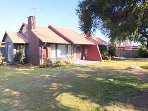 To Let 3 Bedroom Property for Rent in Albemarle Gauteng