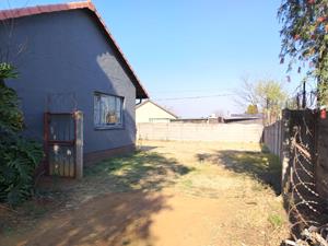 To Let 3 Bedroom Property for Rent in Albemarle Gauteng