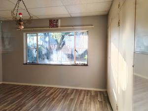 To Let 3 Bedroom Property for Rent in Albemarle Gauteng