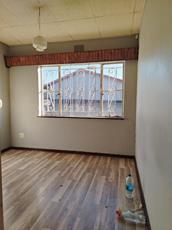 To Let 3 Bedroom Property for Rent in Albemarle Gauteng