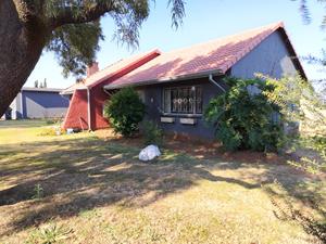 To Let 3 Bedroom Property for Rent in Albemarle Gauteng