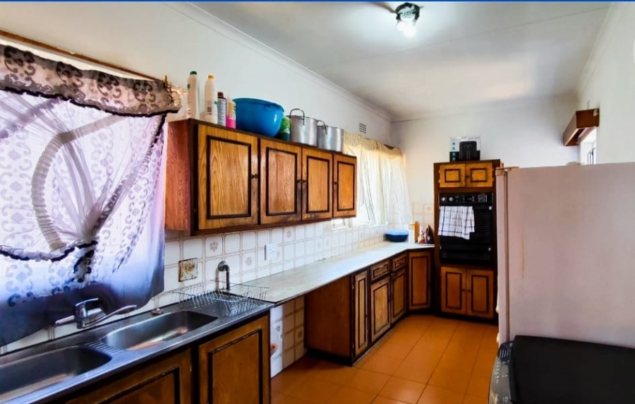 3 Bedroom Property for Sale in Birch Acres Gauteng