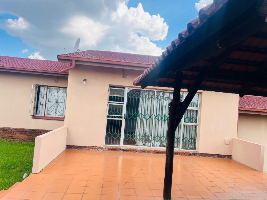 3 Bedroom Property for Sale in Birch Acres Gauteng