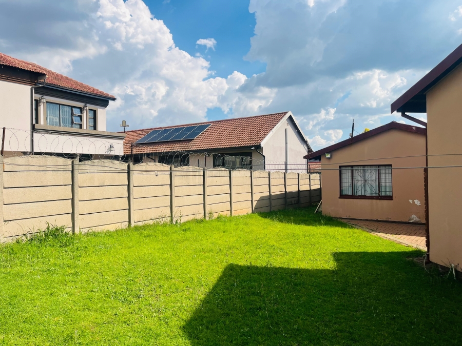 3 Bedroom Property for Sale in Birch Acres Gauteng