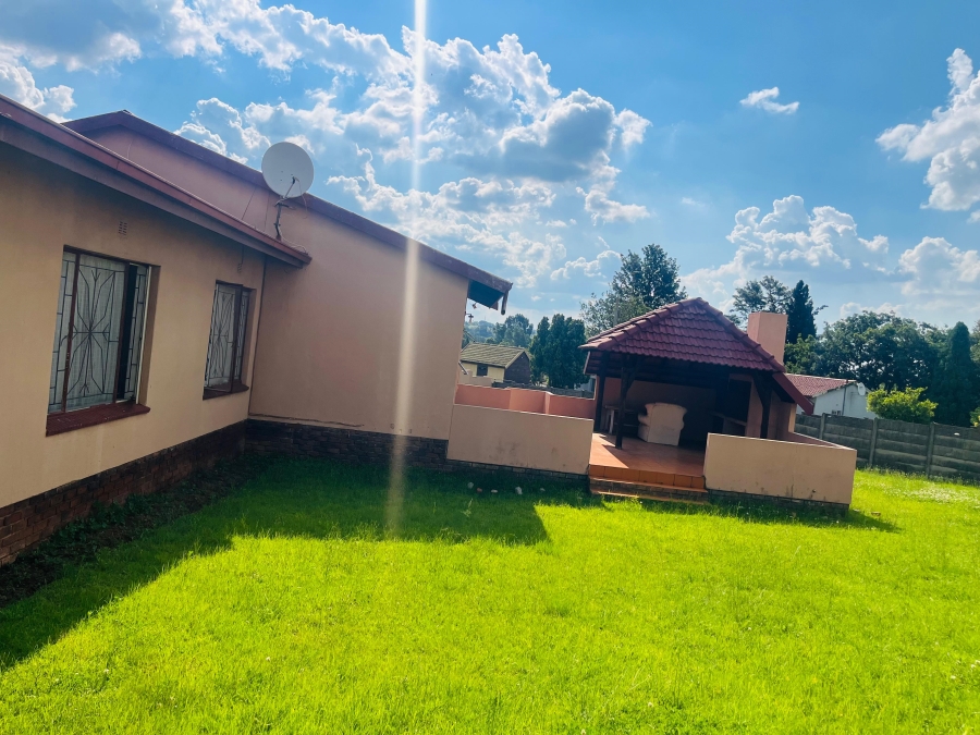 3 Bedroom Property for Sale in Birch Acres Gauteng
