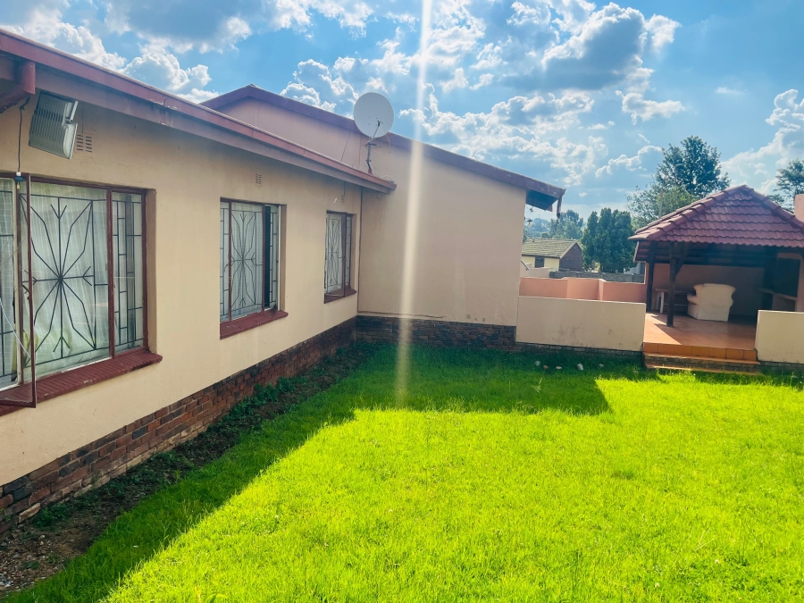 3 Bedroom Property for Sale in Birch Acres Gauteng