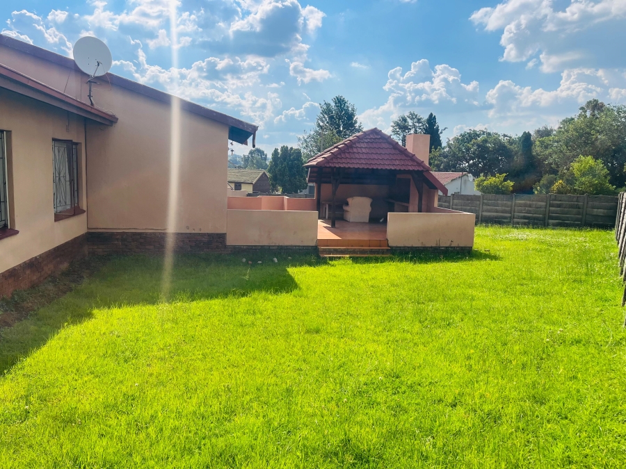 3 Bedroom Property for Sale in Birch Acres Gauteng