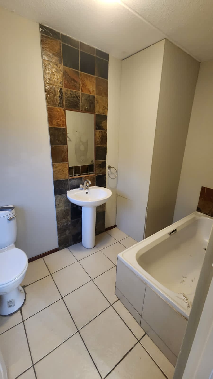 To Let 2 Bedroom Property for Rent in Honeydew Gauteng