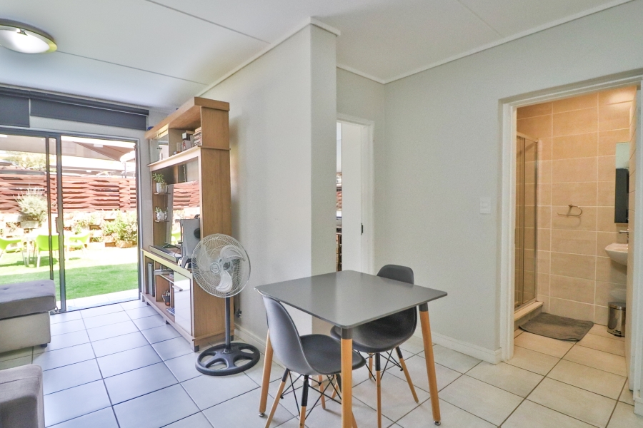 To Let 1 Bedroom Property for Rent in Linbro Park Gauteng