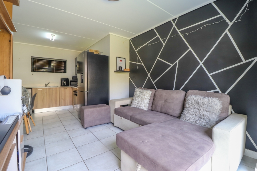 To Let 1 Bedroom Property for Rent in Linbro Park Gauteng