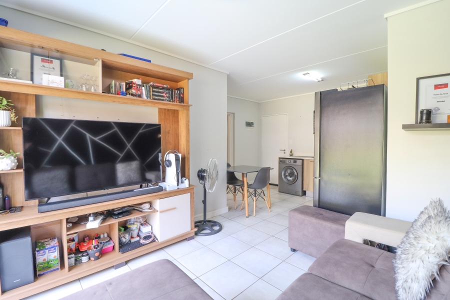 To Let 1 Bedroom Property for Rent in Linbro Park Gauteng