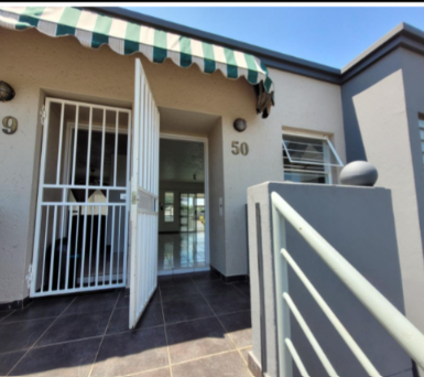 To Let 2 Bedroom Property for Rent in Malvern East Gauteng