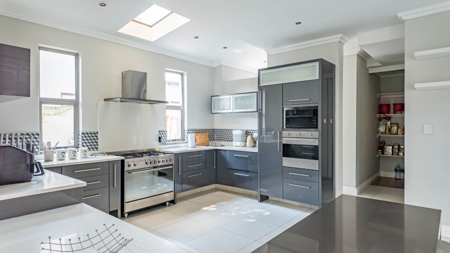 4 Bedroom Property for Sale in Southdowns Estate Gauteng