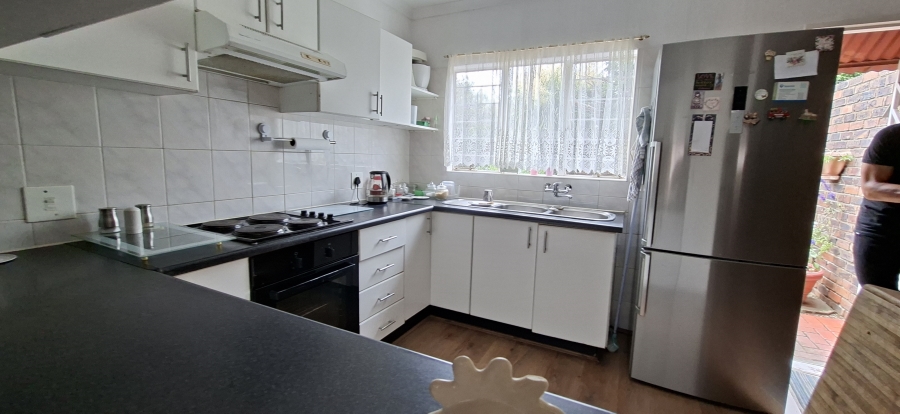 2 Bedroom Property for Sale in Noordheuwel Gauteng