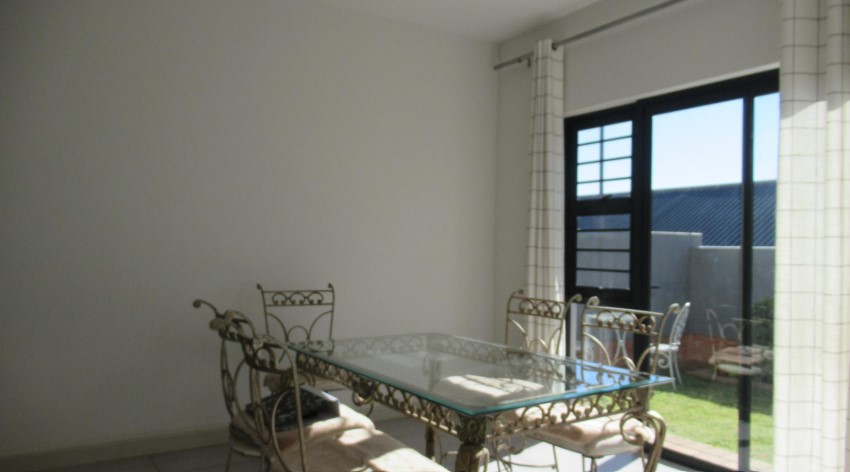 3 Bedroom Property for Sale in Pinehaven Gauteng