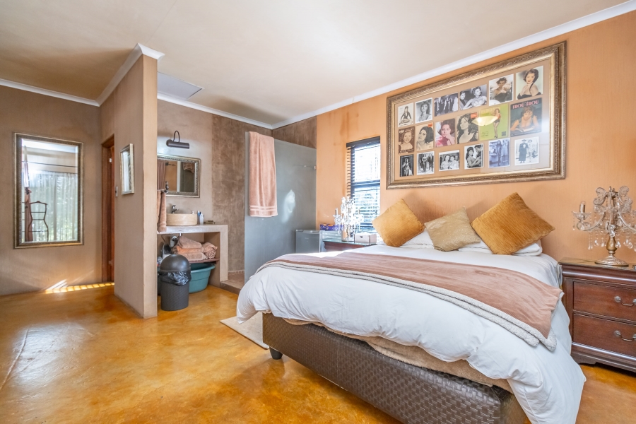 12 Bedroom Property for Sale in Ferndale Gauteng