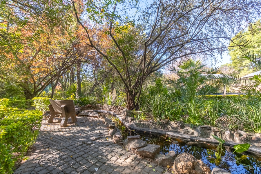 12 Bedroom Property for Sale in Ferndale Gauteng