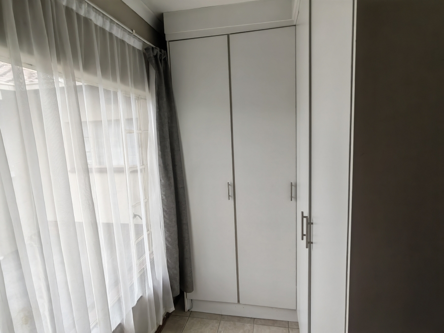 3 Bedroom Property for Sale in Ferryvale Gauteng