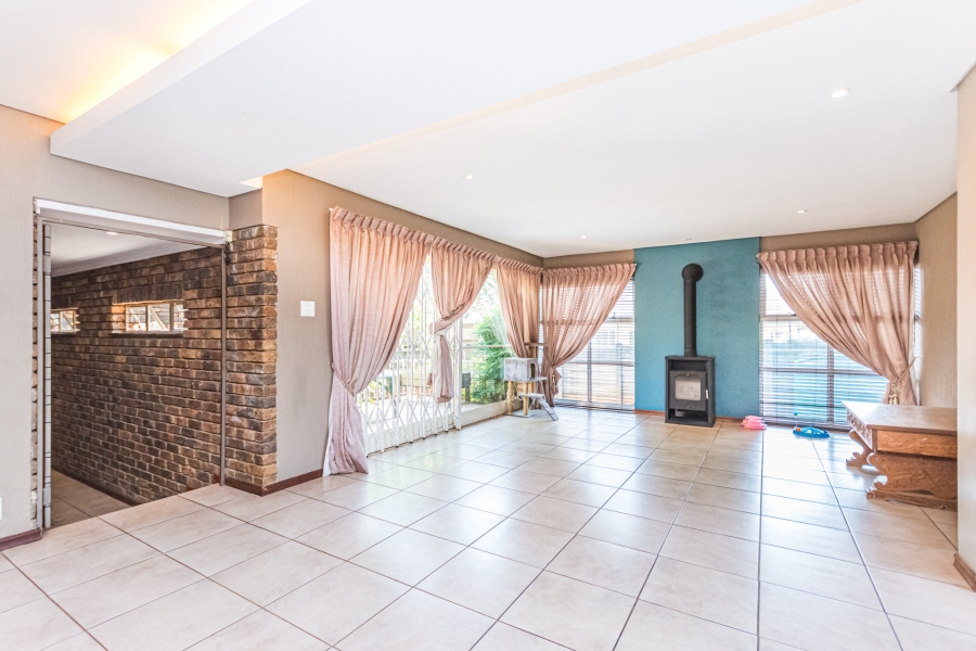 4 Bedroom Property for Sale in Lyttelton Manor Gauteng