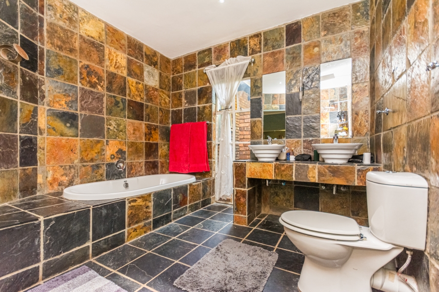 4 Bedroom Property for Sale in Lyttelton Manor Gauteng