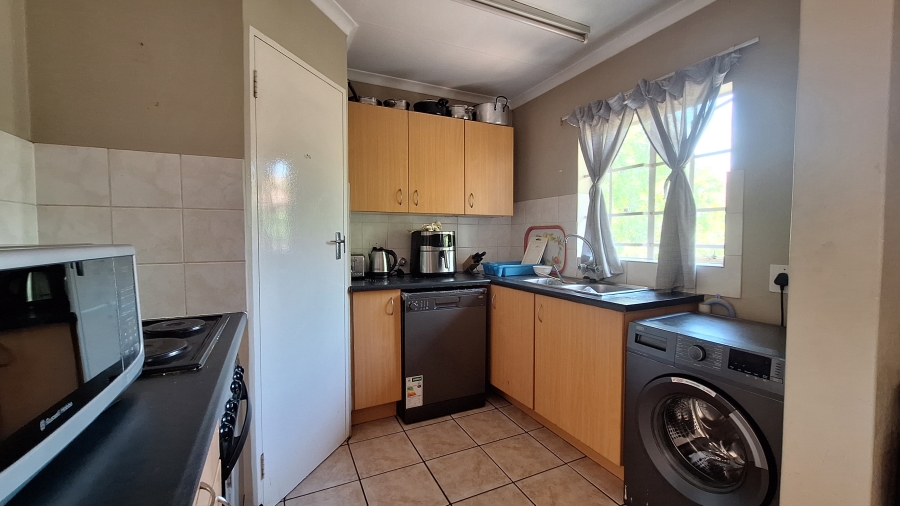 2 Bedroom Property for Sale in Equestria Gauteng