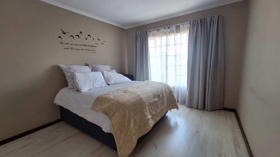 2 Bedroom Property for Sale in Equestria Gauteng