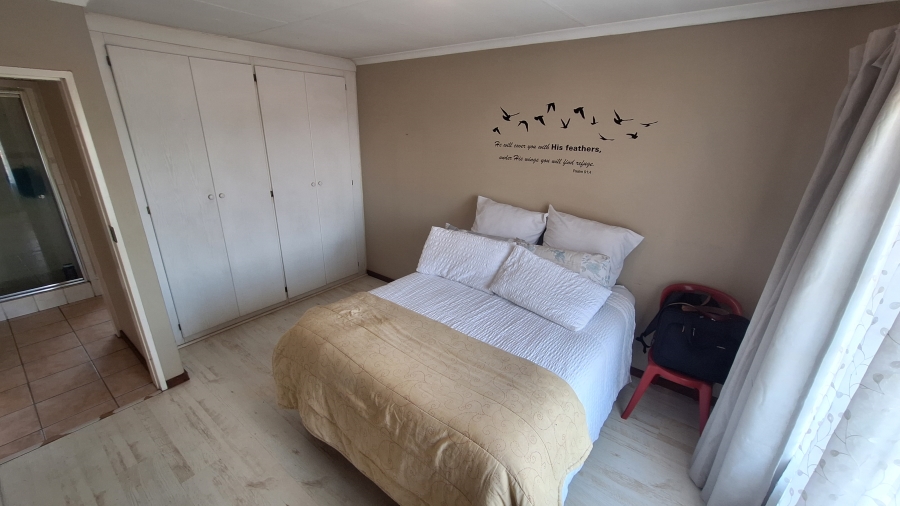 2 Bedroom Property for Sale in Equestria Gauteng