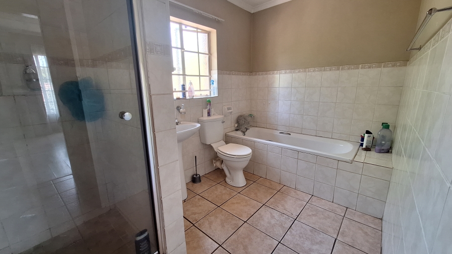 2 Bedroom Property for Sale in Equestria Gauteng