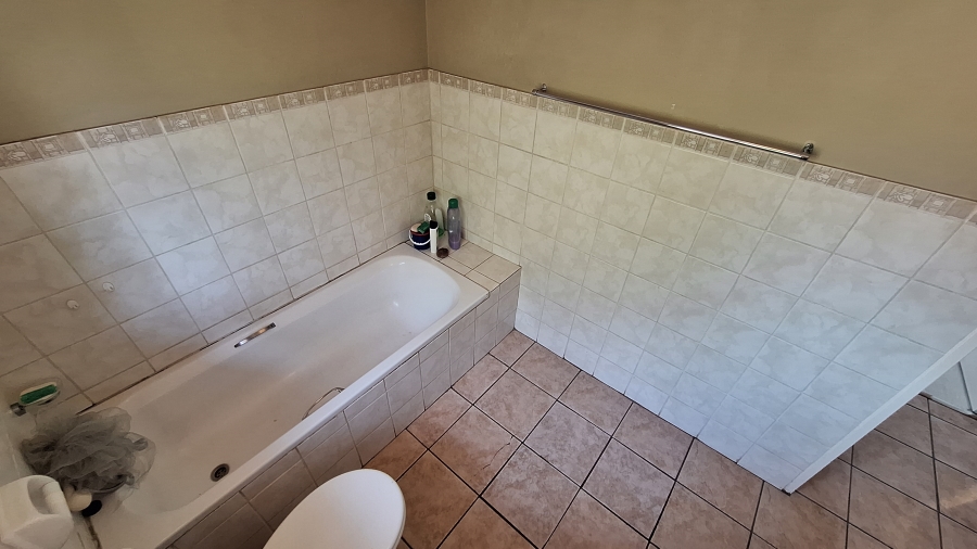 2 Bedroom Property for Sale in Equestria Gauteng