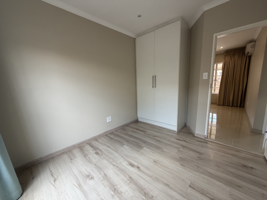 2 Bedroom Property for Sale in Greenstone Hill Gauteng