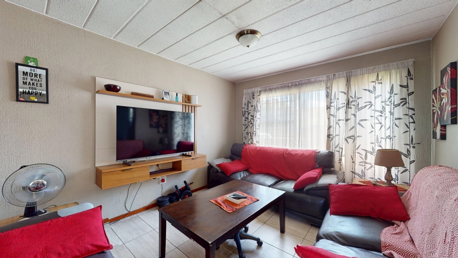 2 Bedroom Property for Sale in Witfield Gauteng