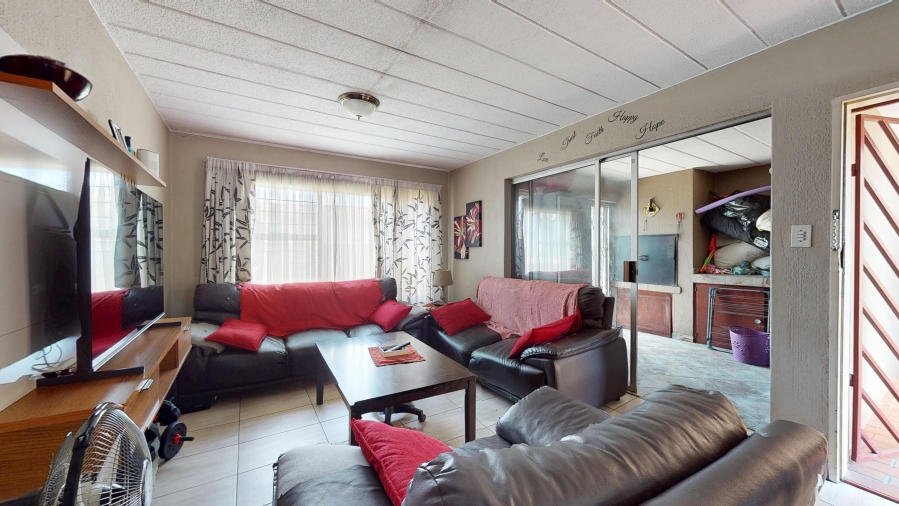 2 Bedroom Property for Sale in Witfield Gauteng