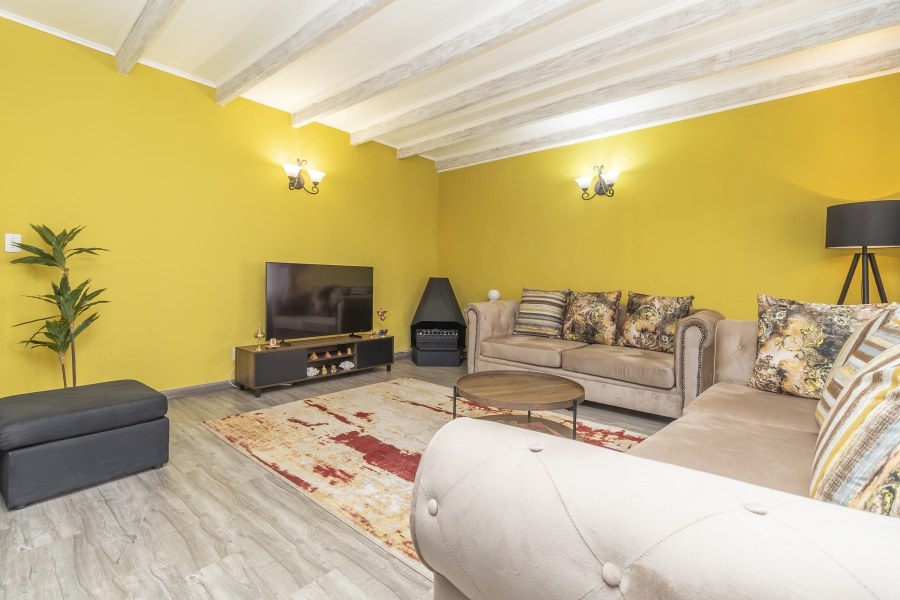 3 Bedroom Property for Sale in Magaliessig Gauteng