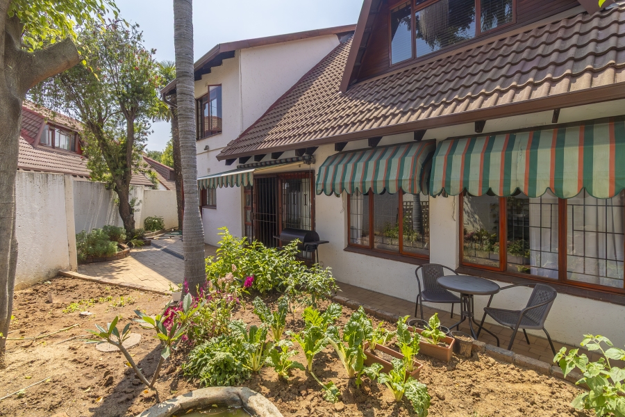 3 Bedroom Property for Sale in Magaliessig Gauteng