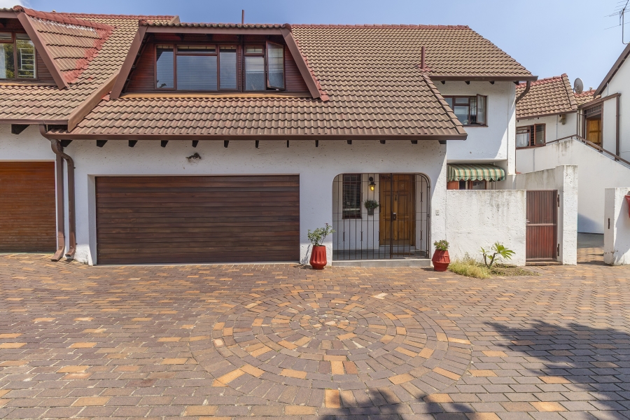 3 Bedroom Property for Sale in Magaliessig Gauteng